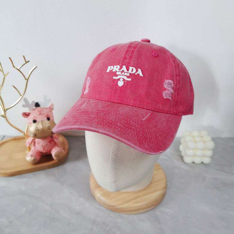 Prada Cap dxn (1)